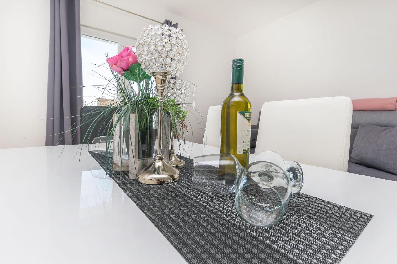 Lorenzo Apartamento Lokva Rogoznica